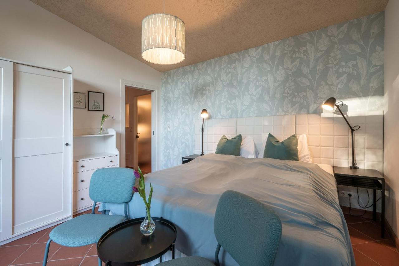 Schloss-Castel Pienzenau - Guestrooms & Apartments - B&B-Hotel & Restaurant Мерано Екстер'єр фото